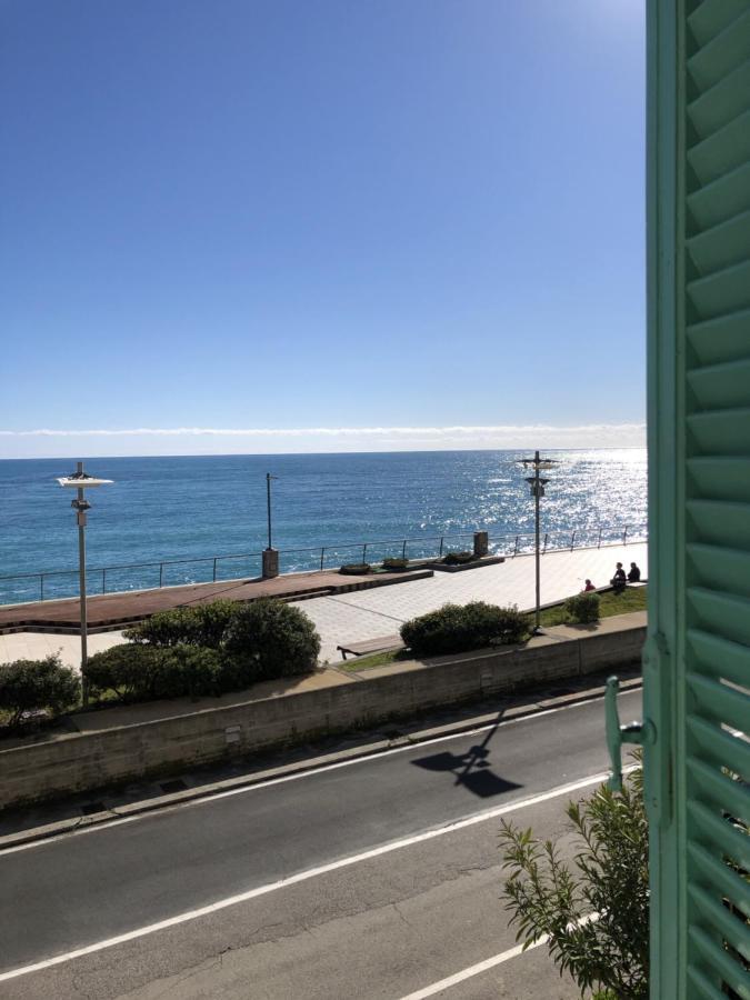 Camera Carolina Deiva Marina Exterior photo